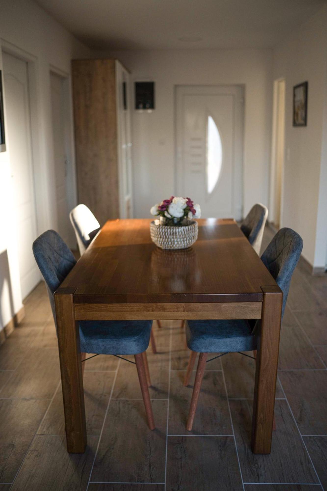 Apartmani Elegance Tuzla Quarto foto