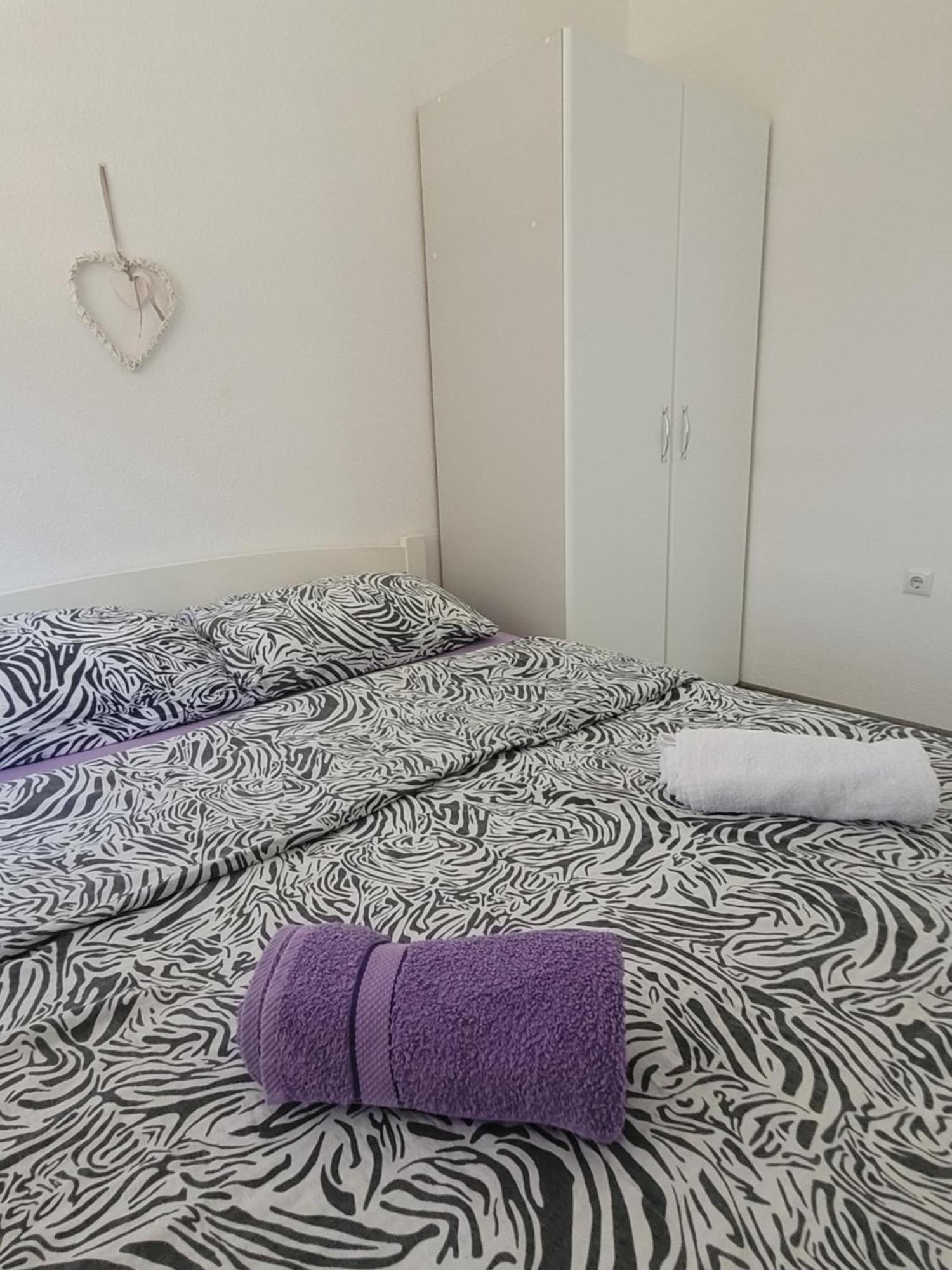 Apartmani Elegance Tuzla Exterior foto