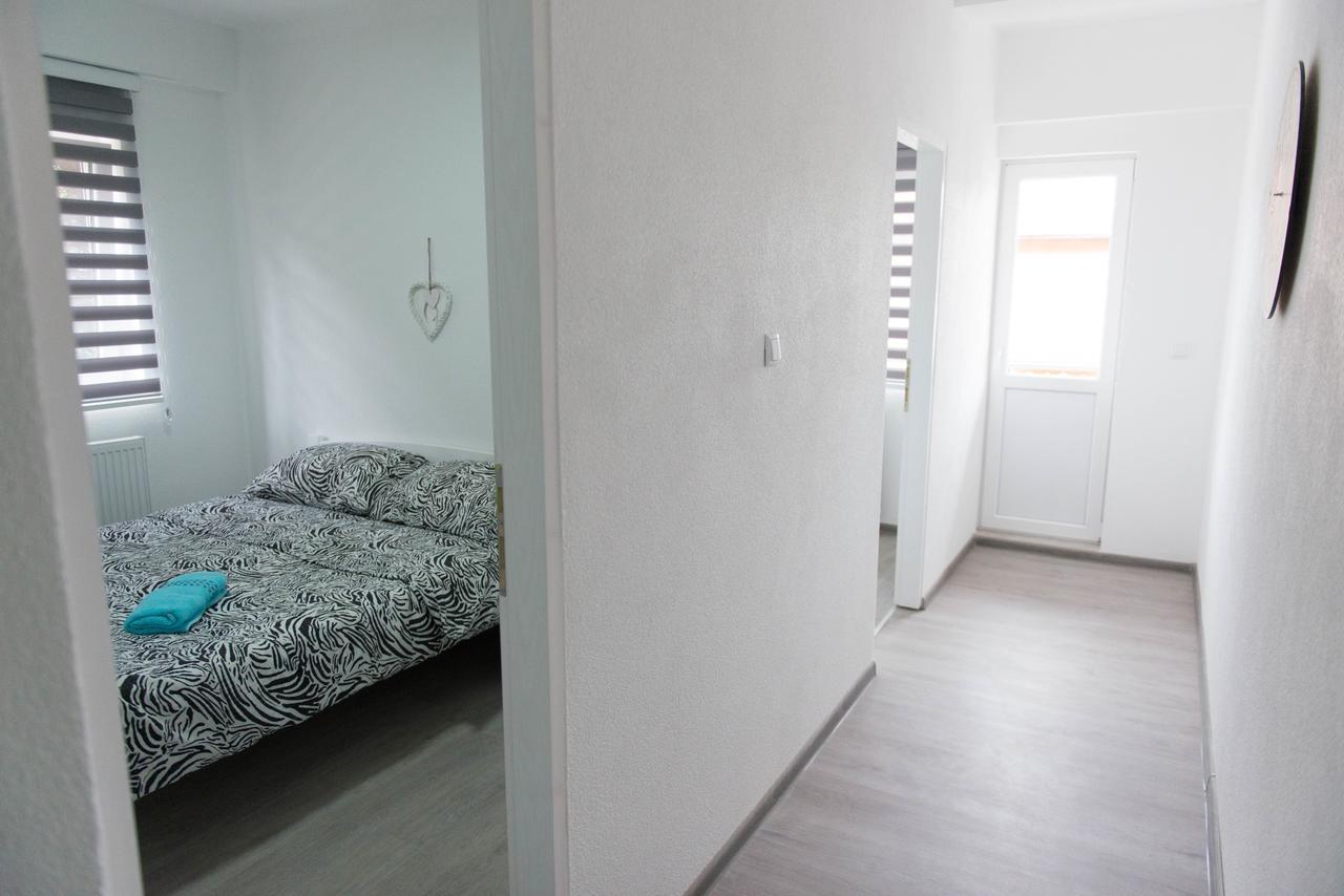 Apartmani Elegance Tuzla Exterior foto
